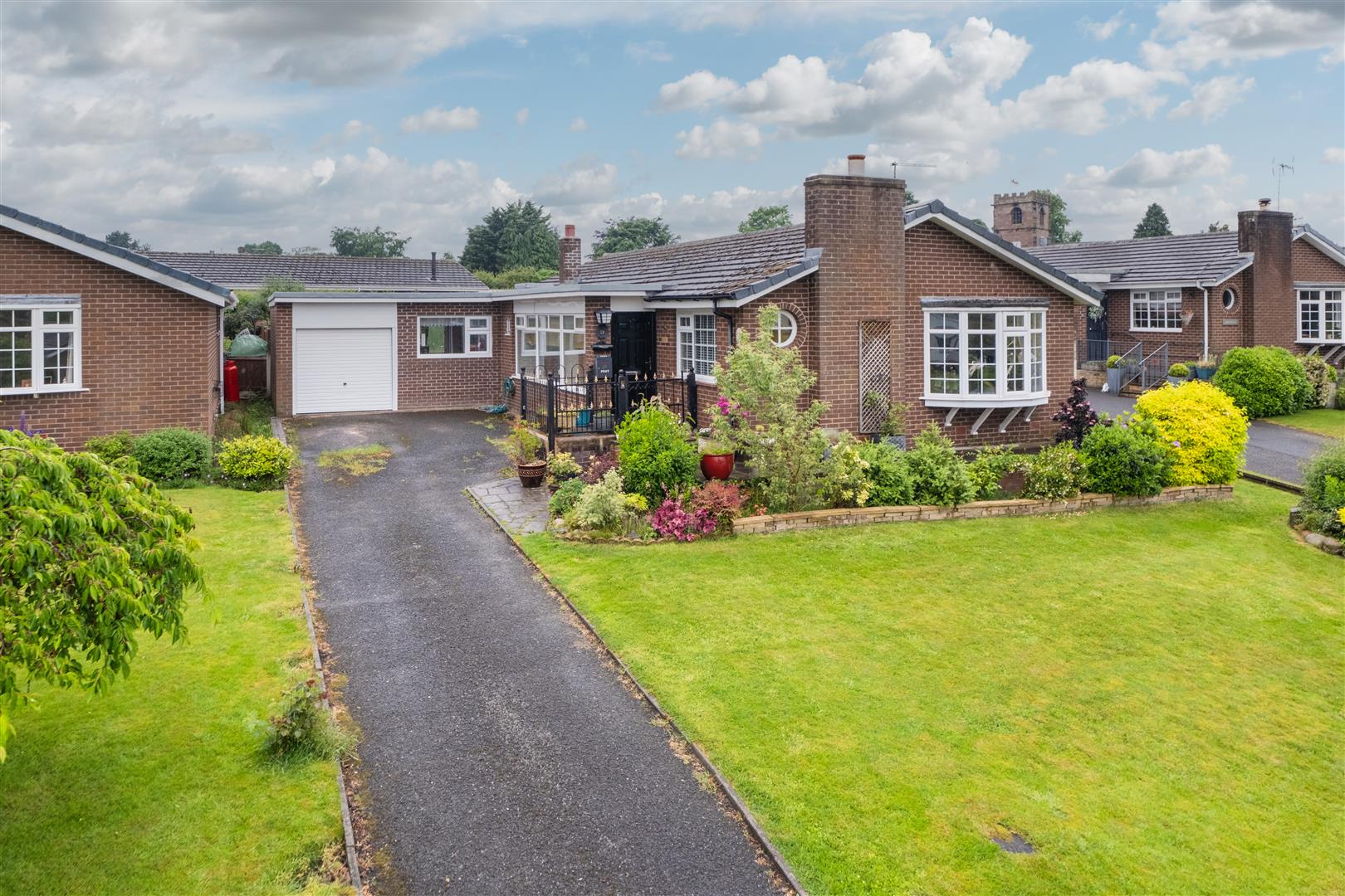 4 bedroom  Detached Bungalow for Sale in Little Budworth